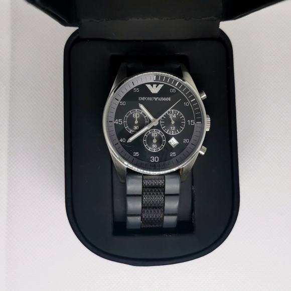 Emporio Armani Men's watch - Picture 2 of 2